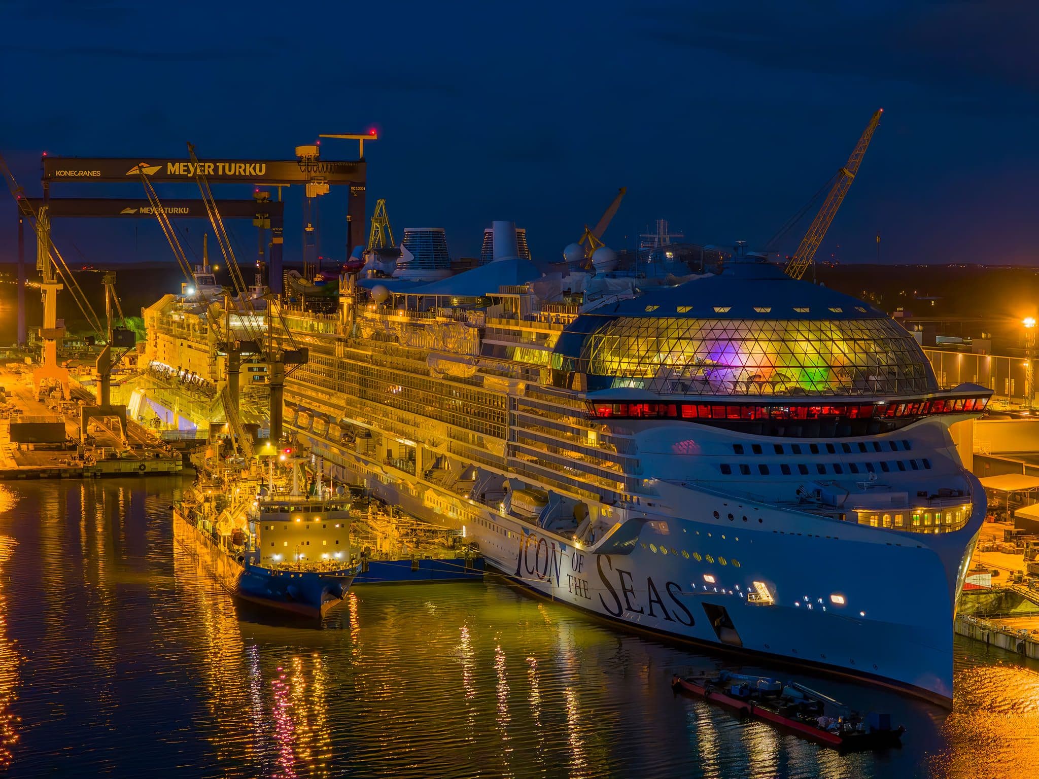 Website redesign for Navalis architectural lighting company